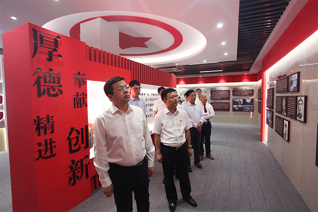 1562310549523932.jpg 121.jpg